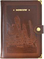 Ежедневник А5 датированный с кнопкой, тиснение кожи "Москва", горячее тиснение надписи фольгой под золото, бумага блока тонированная